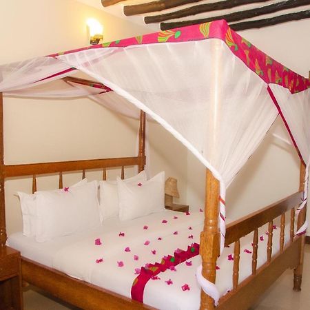 Zanpalm Boutique Hotel Michamvi Extérieur photo